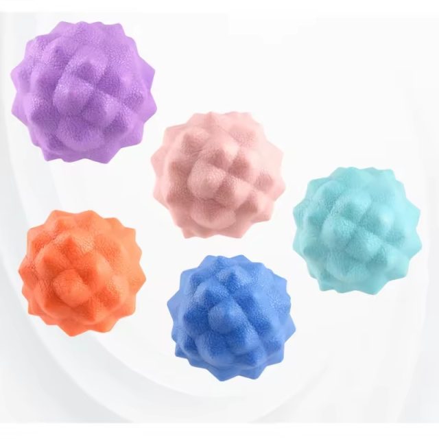 Colored PVC massage ball yoga (2)