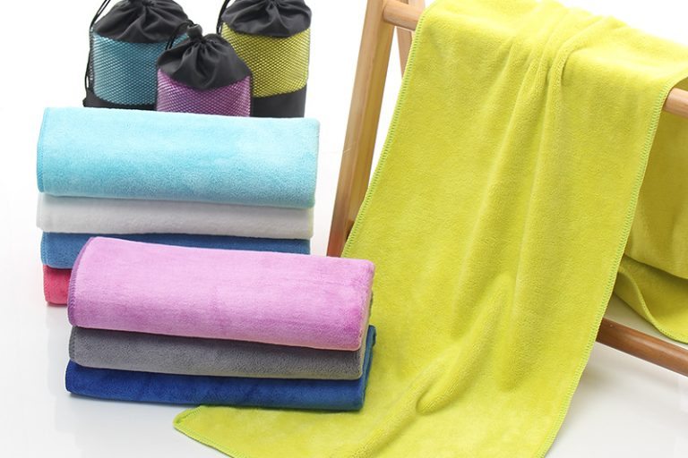 Customized logo for gym towels (2)