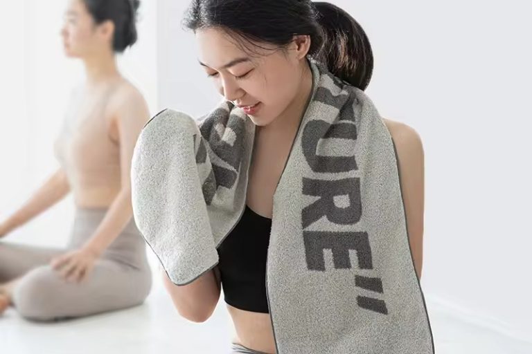 Environmental and Anti slip Customized Logo (4)