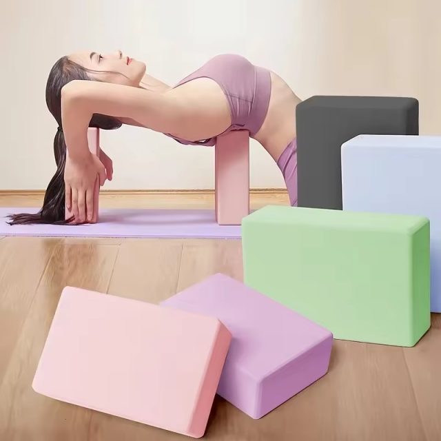 Lightweight, soft, and non slip yoga blocks (2)
