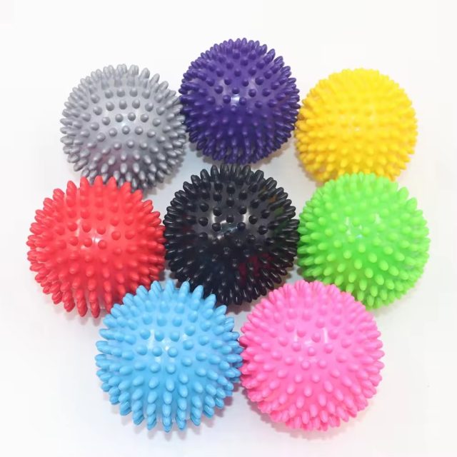 Sports spike massage ball (1)
