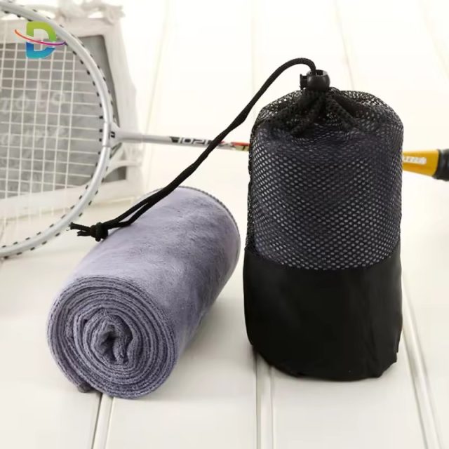 Ultra fine fiber fitness towels (2) Ultra fine fiber fitness towels (2)